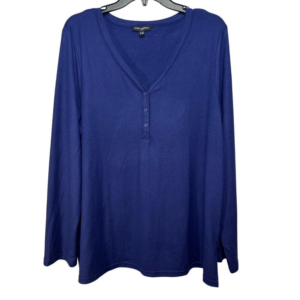 Mario Serrano‎ women’s blue long-sleeve top. Size XL